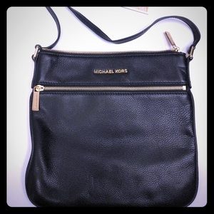 MICHAEL KORS- The Bedford Flat👜 Black